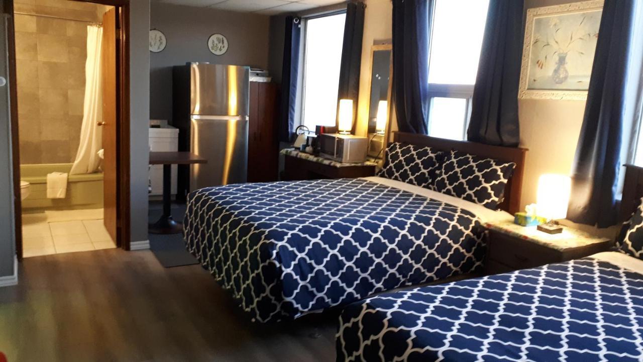 Deluxe Family Room,1002187623:JPEG