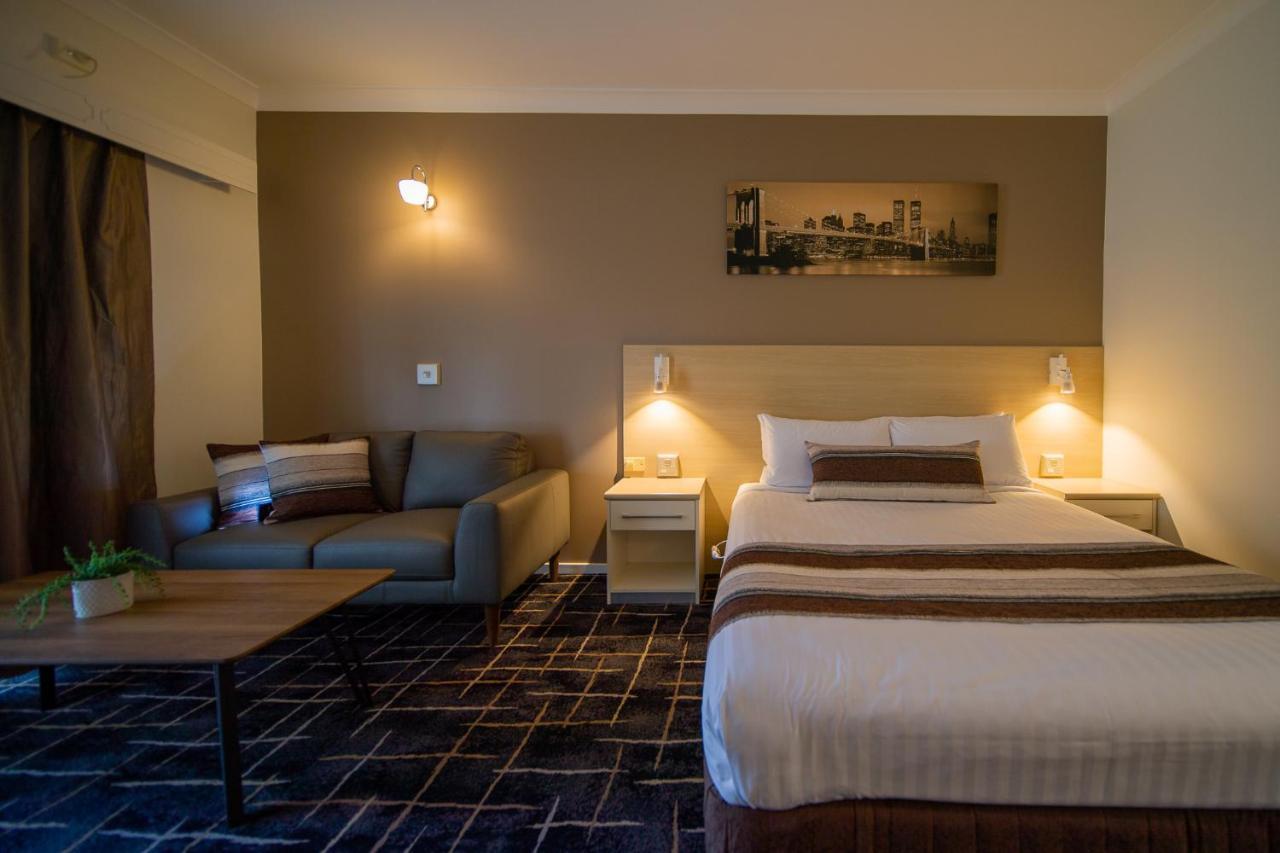 Deluxe Queen Room,1011829669:JPEG