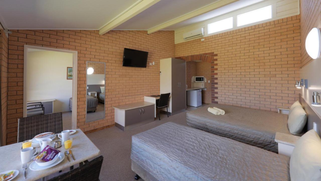 Family Suite 1,1013341738:JPEG