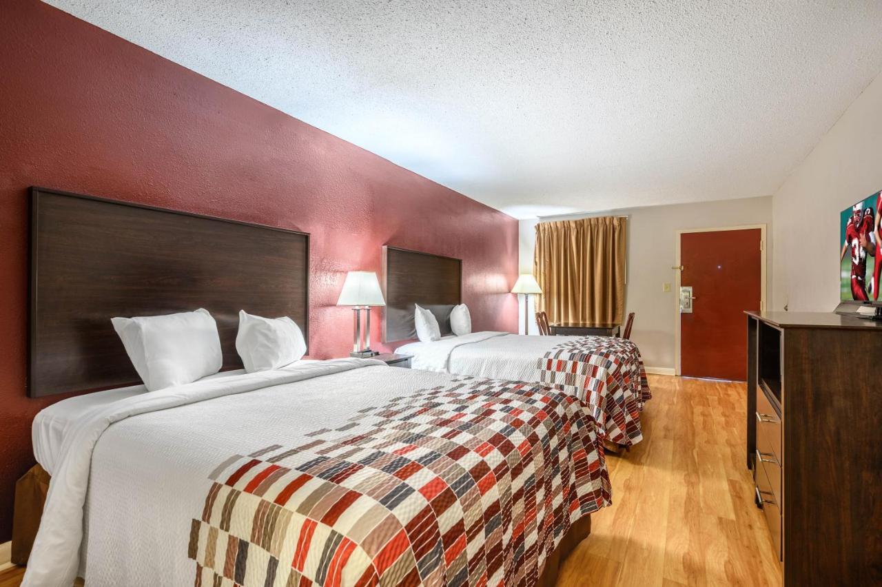 Deluxe Room with Two Queen Beds Smoking