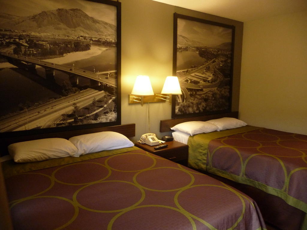 Double Room Two Double Beds Smoking,109430184:JPEG