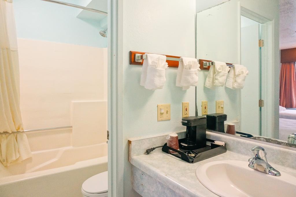 Deluxe Double Room with Extra Bed - Non-Smoking