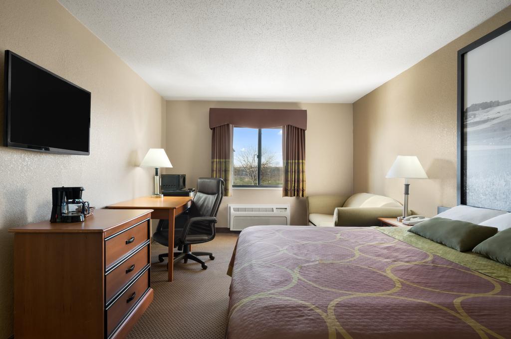 King Room - Non-Smoking