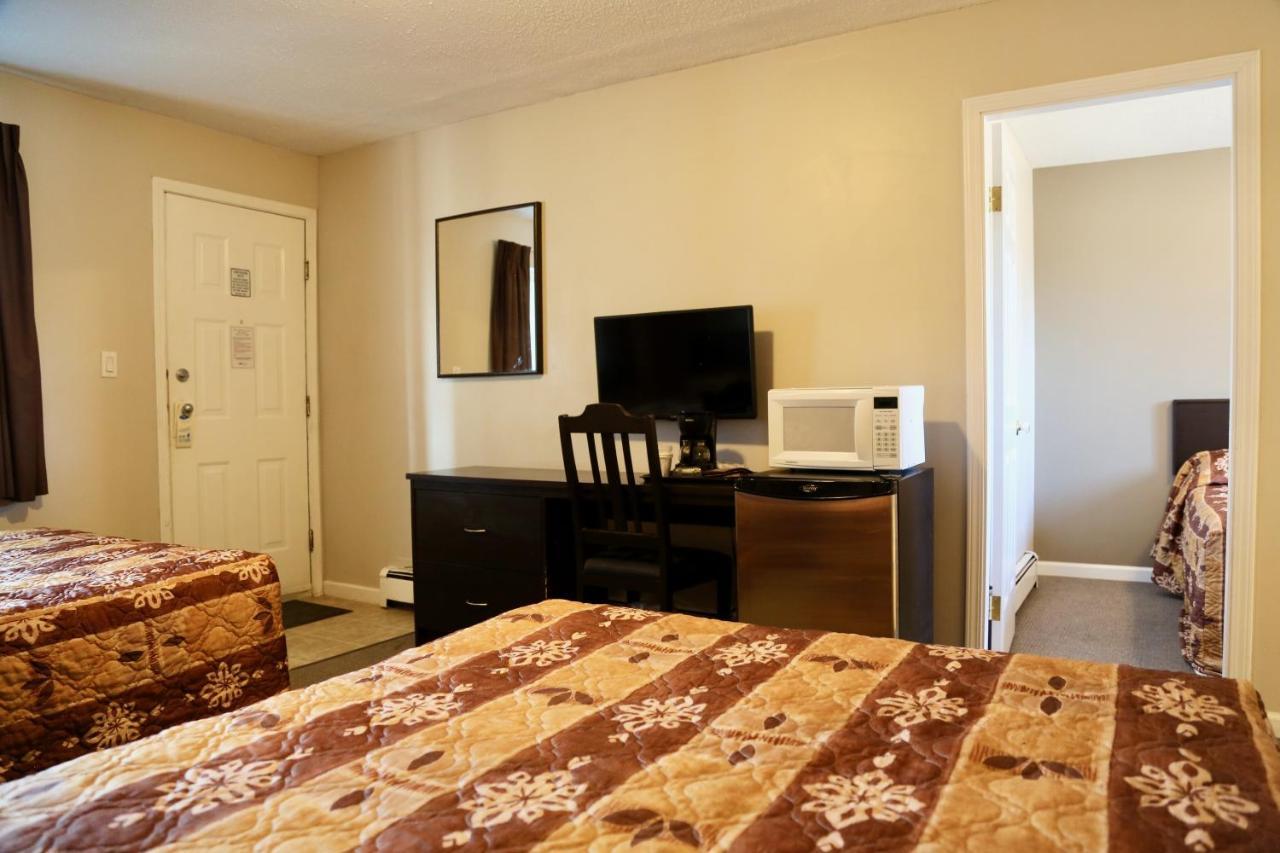 Family Room,1134664834:JPEG