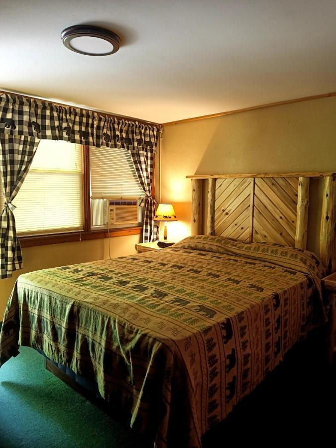 Deluxe Double Room with Extra Bed
