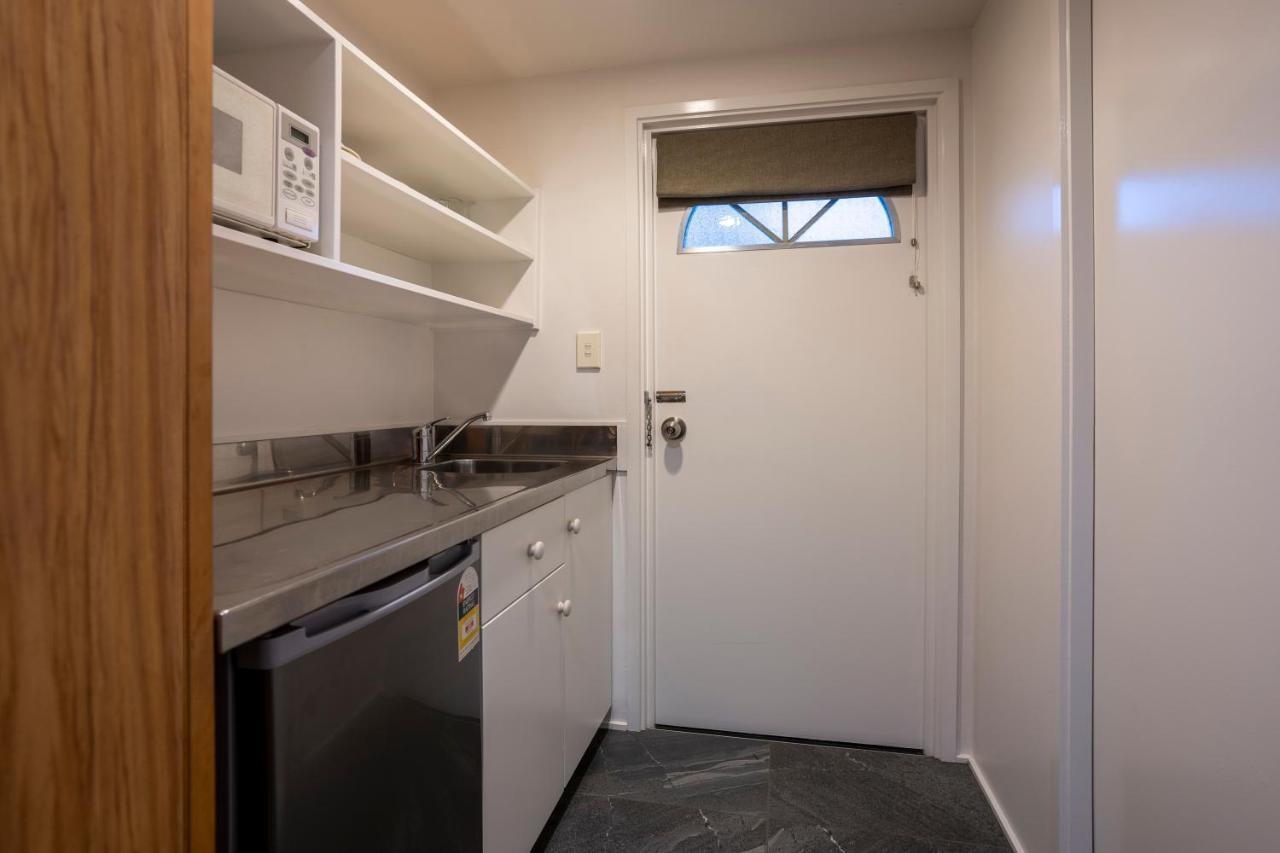 Standard Studio,1669019620:JPEG