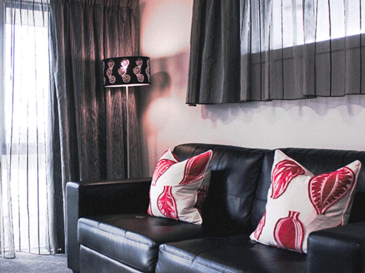 One-Bedroom Suite with Spa Bath