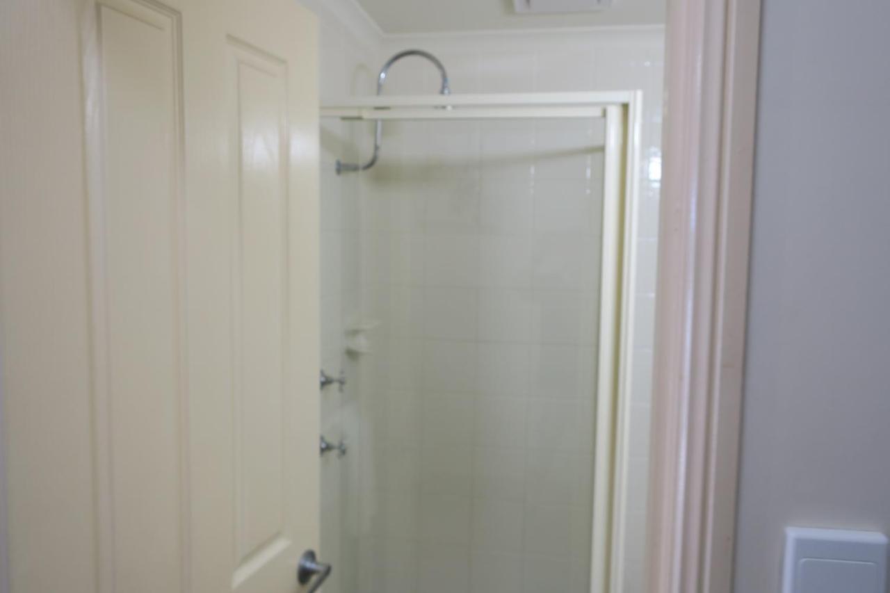 Two-Bedroom Apartment,1358044313:JPEG