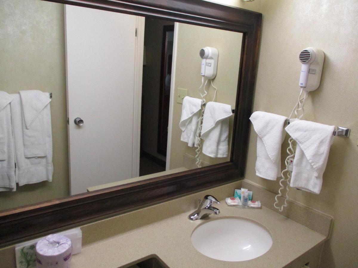 Comfort Care Queen Room - Non-Smoking