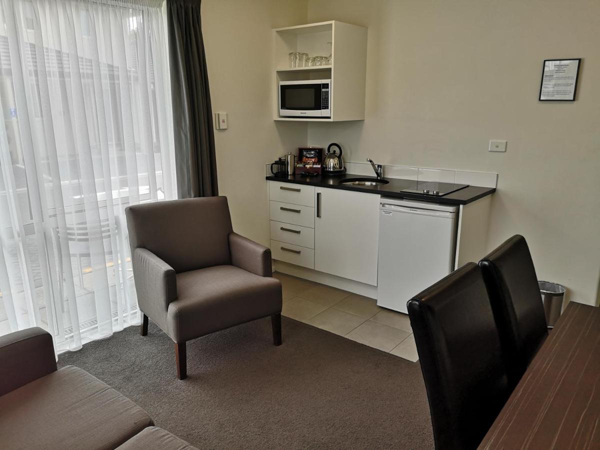 Two-Bedroom Apartment,1162143678:JPEG