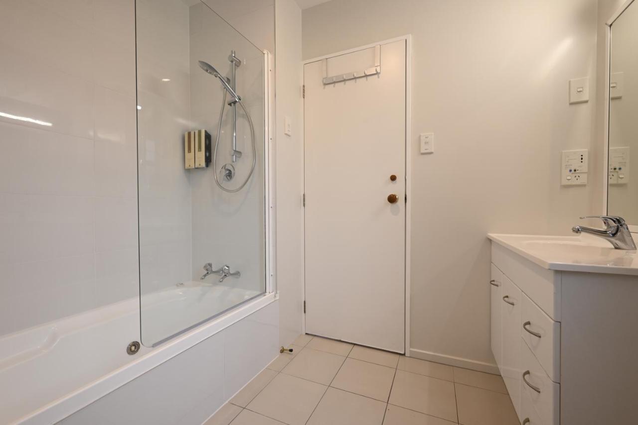 Superior One-Bedroom Apartment Spa Bath,1162716294:JPEG