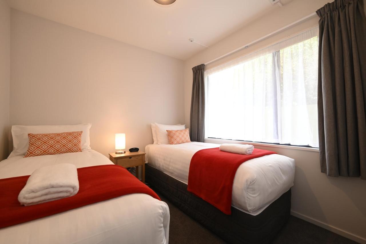 One-Bedroom Apartment,1162716381:JPEG