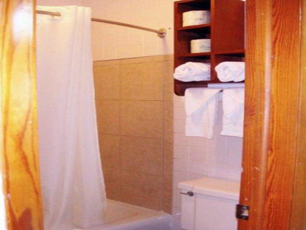 Double Room with Two Double Beds - Smoking