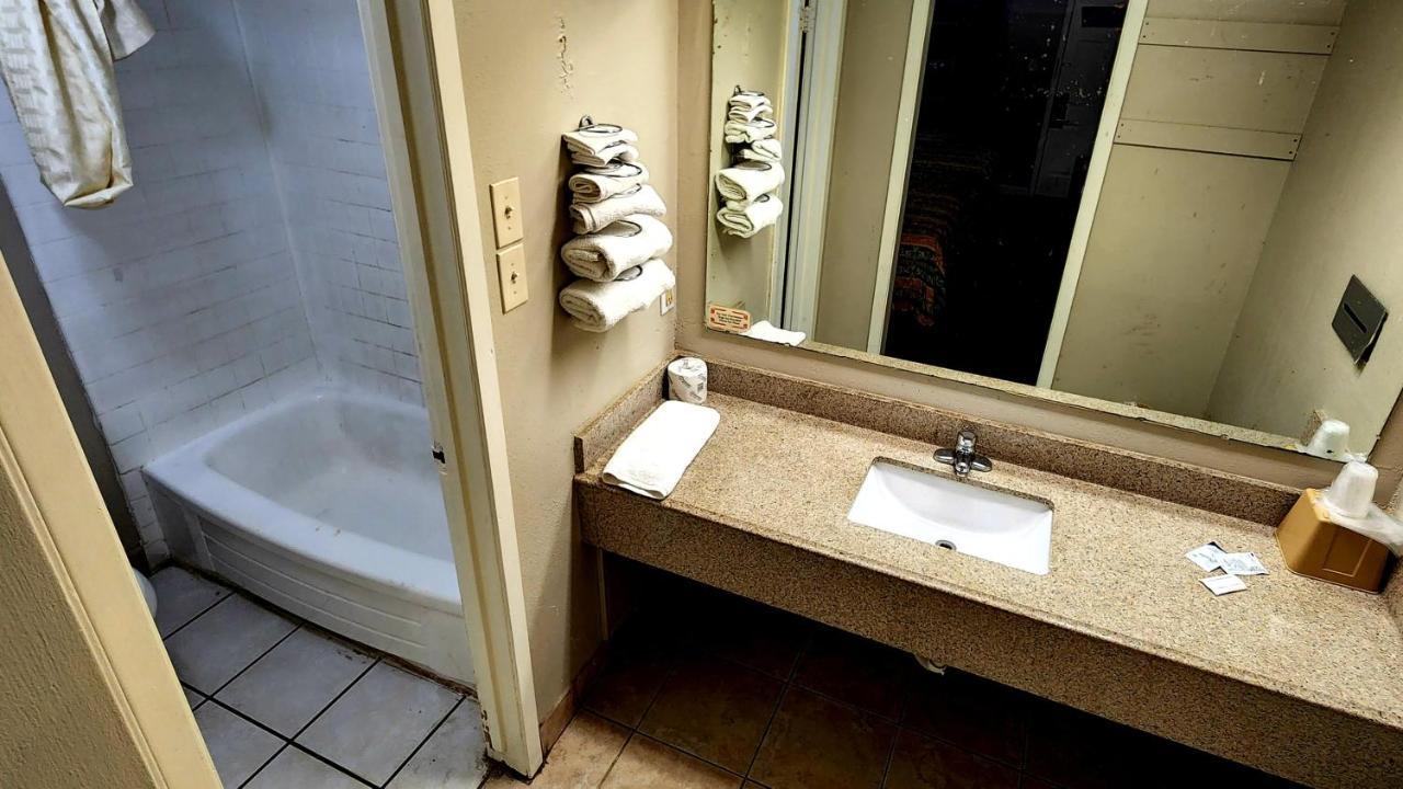 Single Room with Bathroom