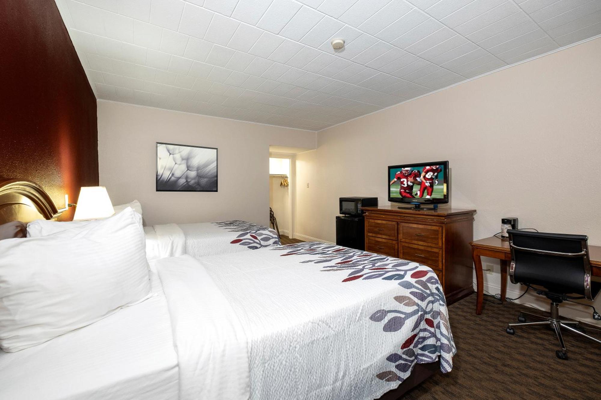 Deluxe Room with Two Double Beds Non-Smoking