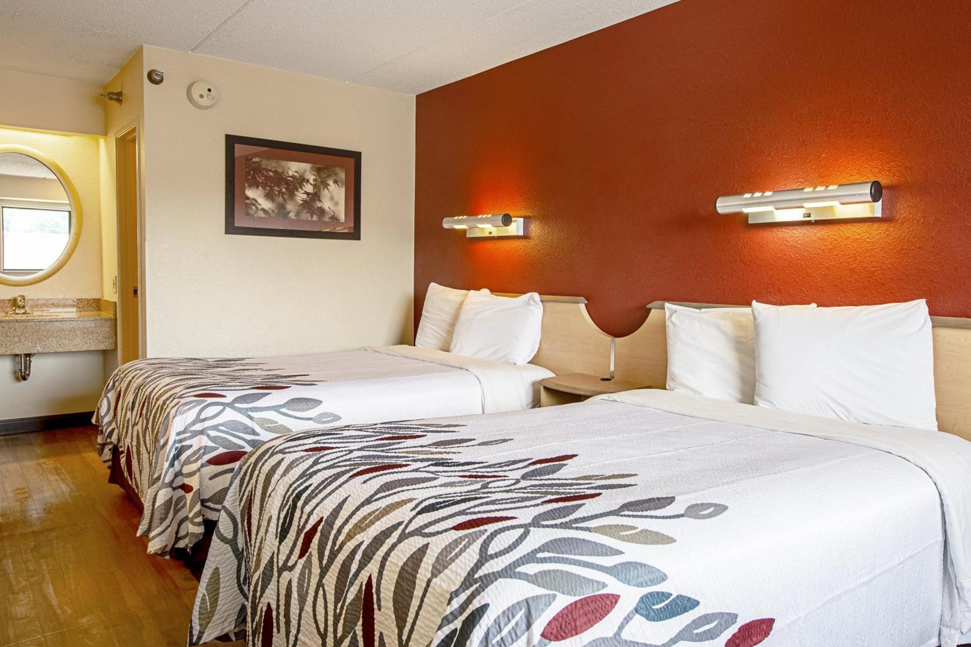Deluxe Room with Two Double Beds Smoke Free