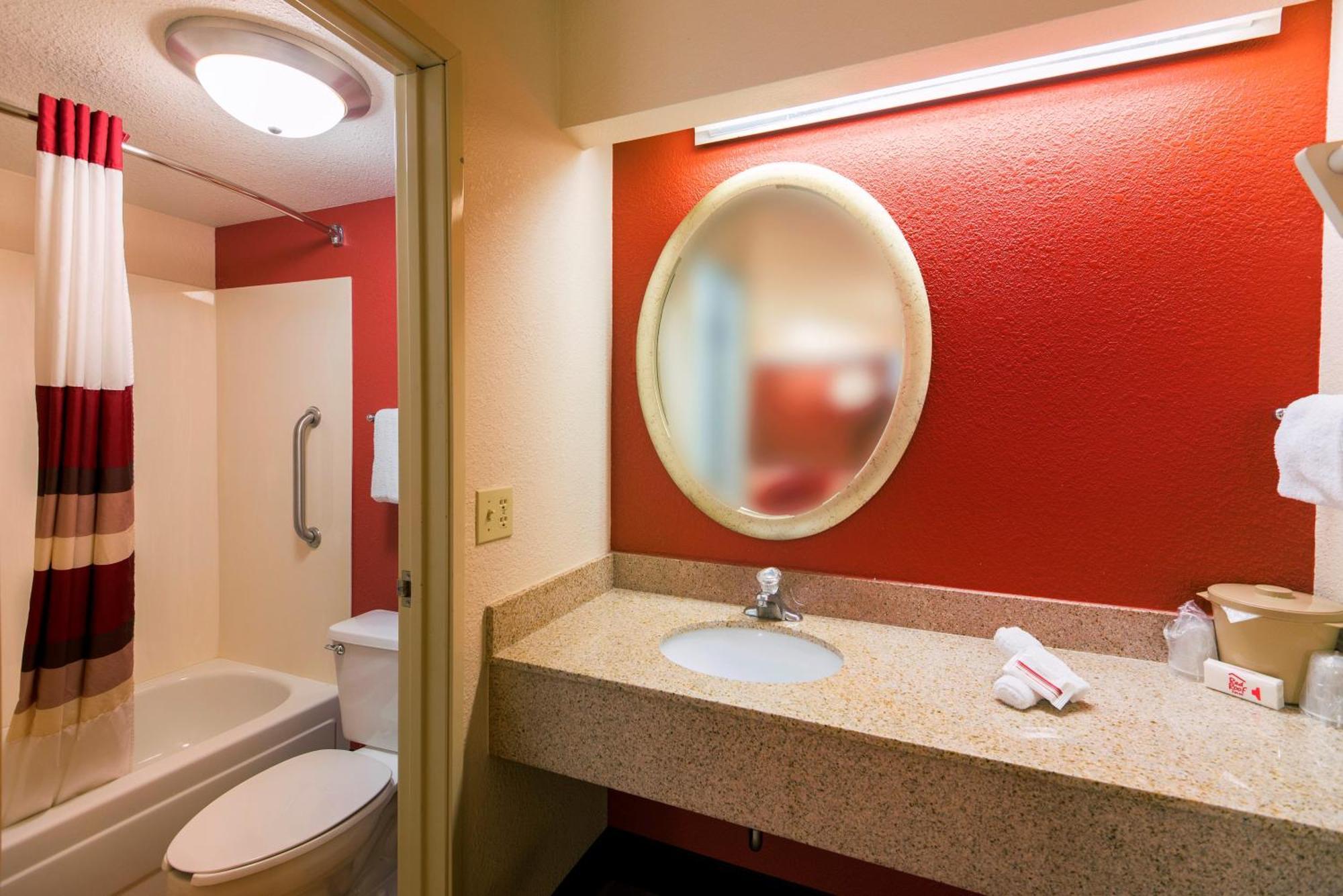 Deluxe King Room Smoke Free