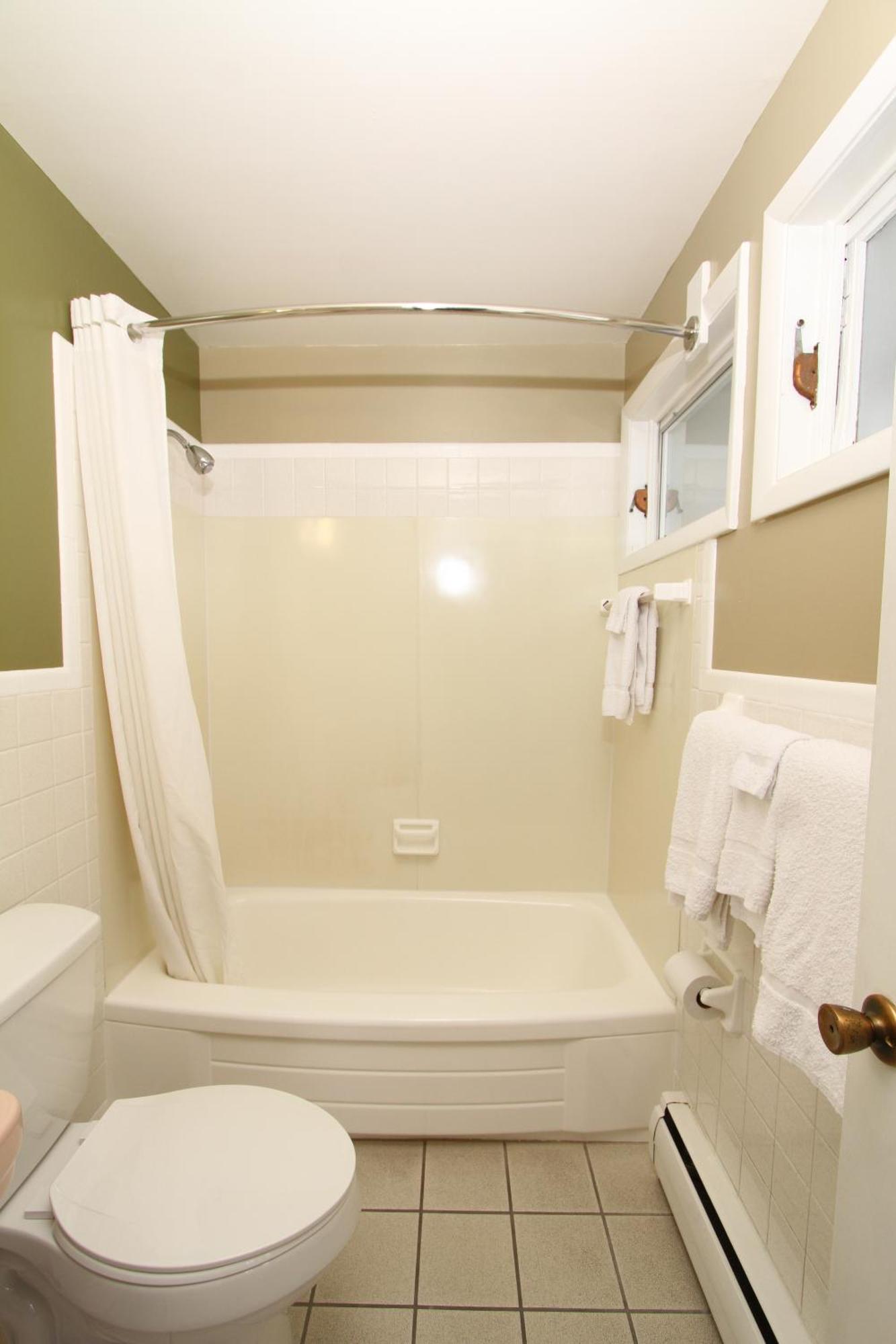 King Room with Spa Bath - Smoking