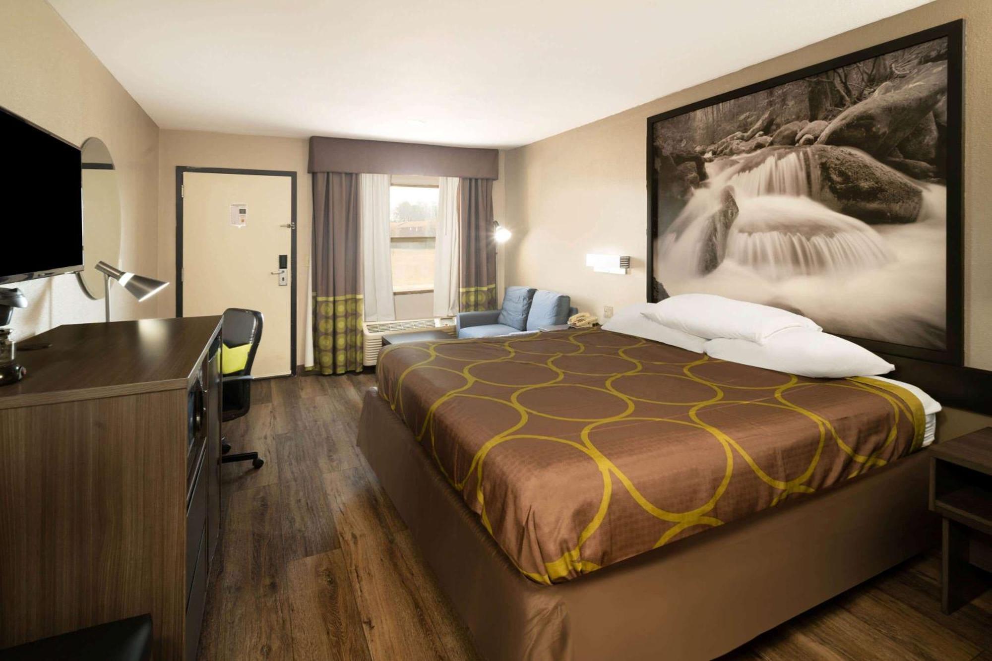 King Suite - Ground Floor/Non-Smoking