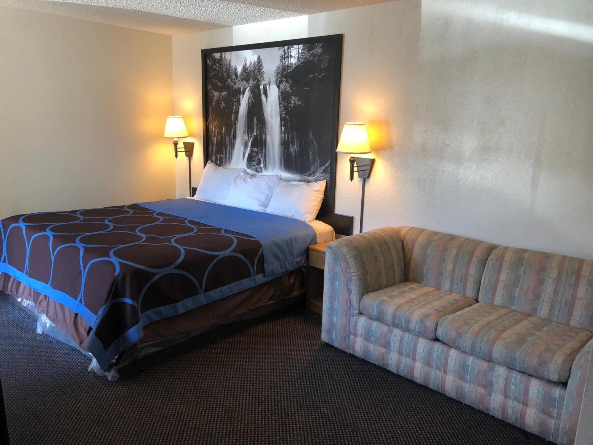 King Room - Non-Smoking
