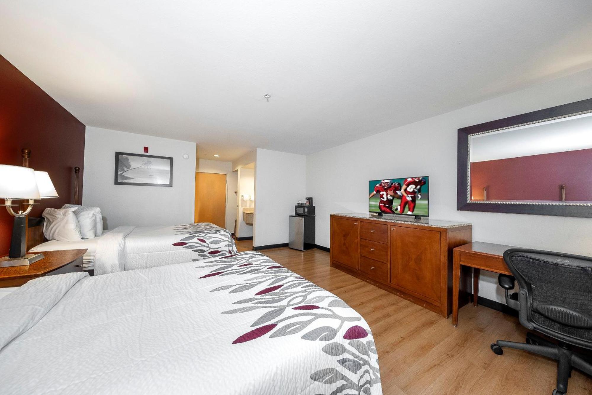 Deluxe Room with Two Double Beds with Kitchenette Non-Smoking