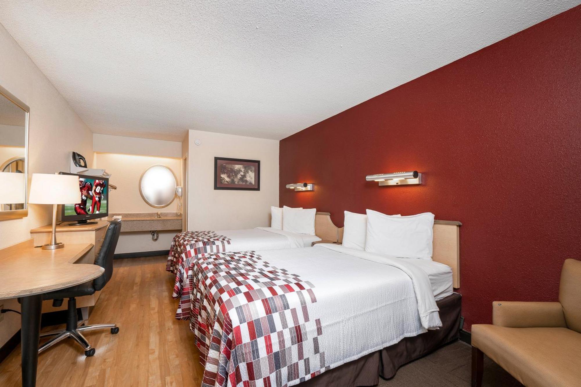 Deluxe Room with Two Double Beds Non-Smoking