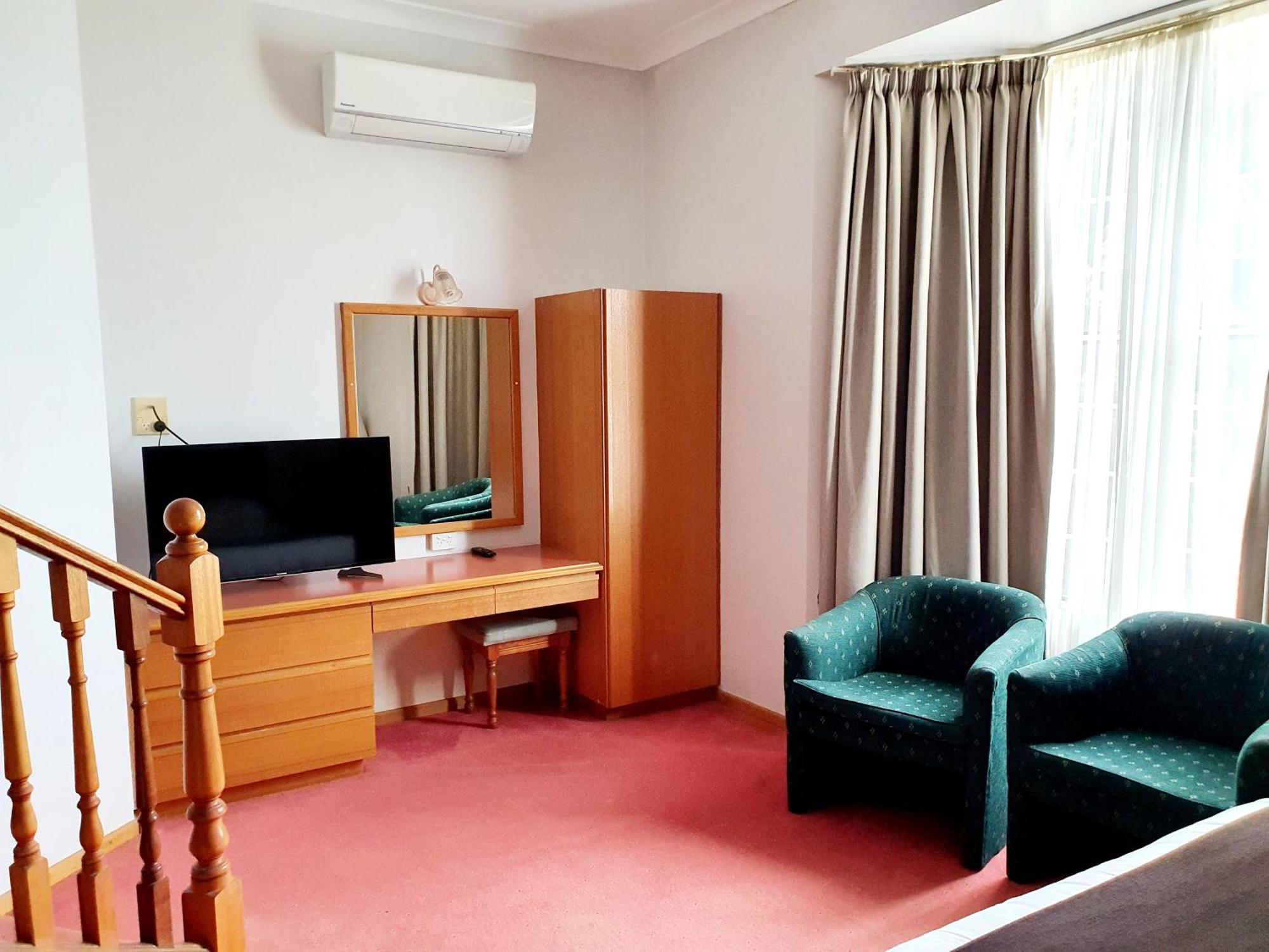 Executive King Room