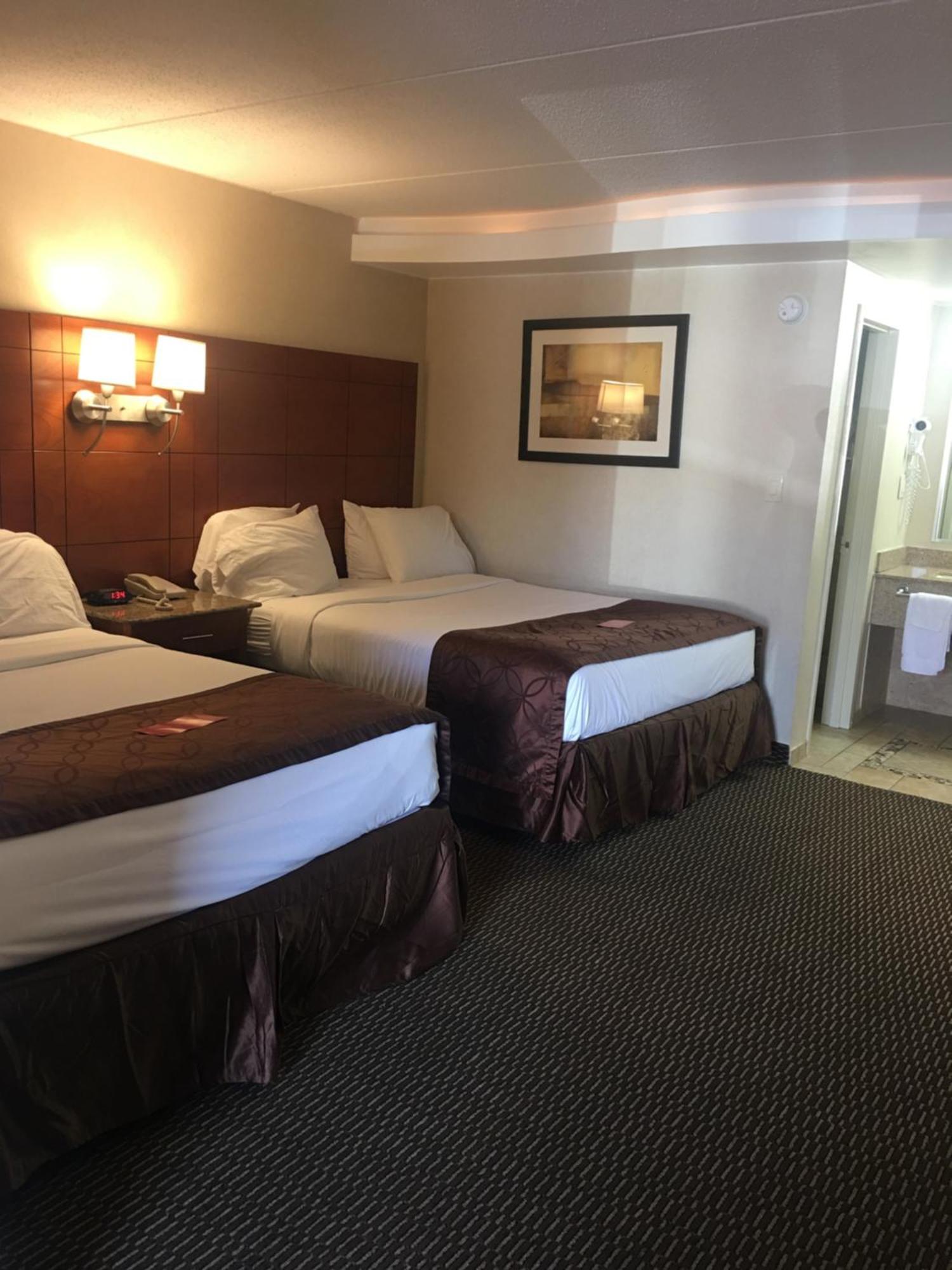 Queen Room with Two Queen Beds - Non-Smoking