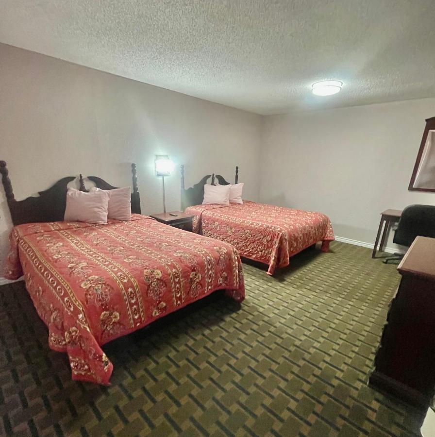 Double Room with Two Double Beds - Non-Smoking