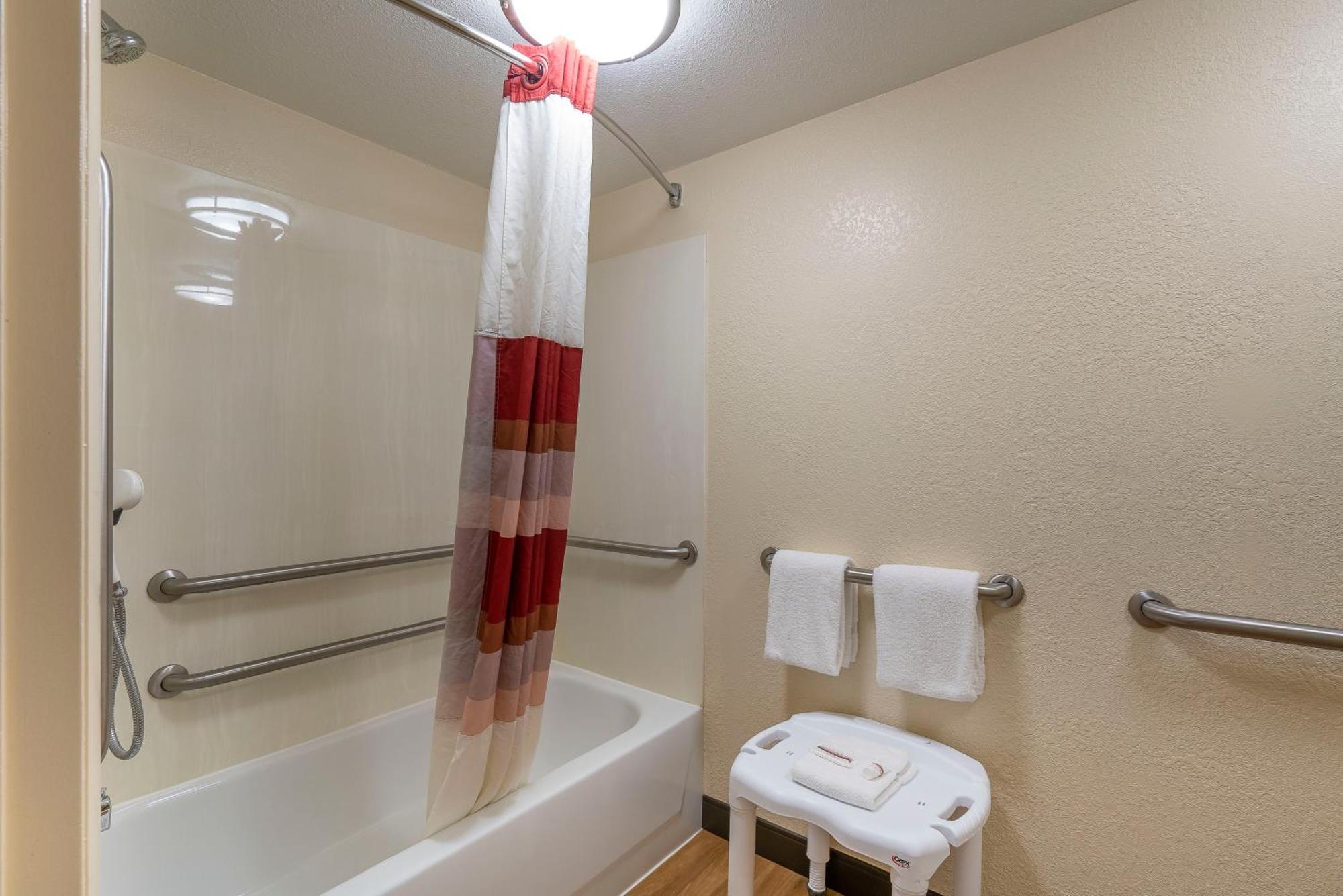 Deluxe King Room Disability Access Smoke Free