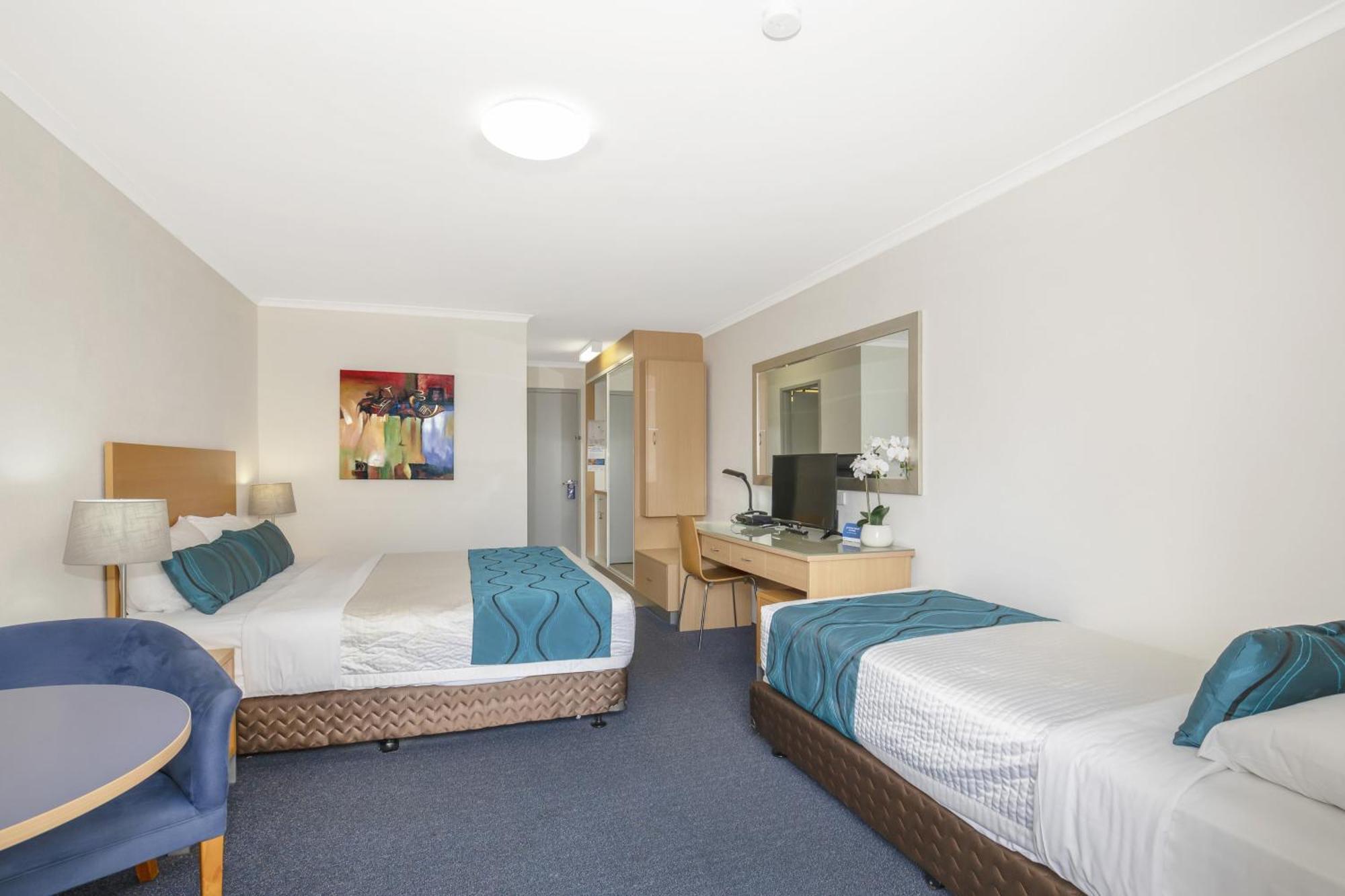 Deluxe King & Single Room,1282510852:JPEG