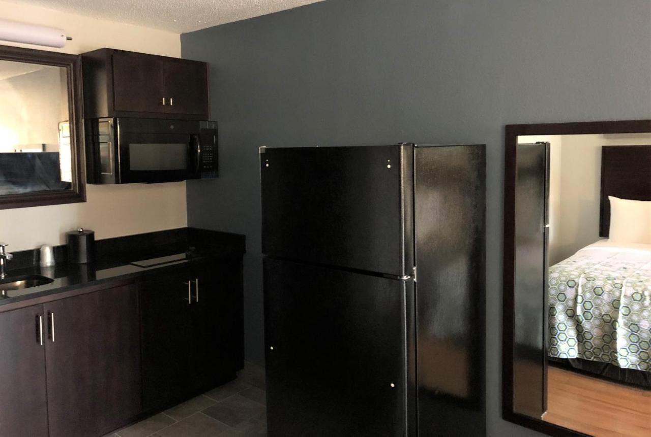 Studio Double Room with Two Double Beds Non-Smoking
