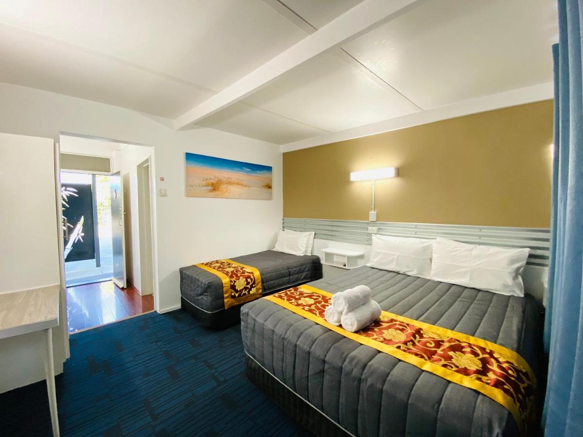 Budget Twin Room,1289279182:JPEG