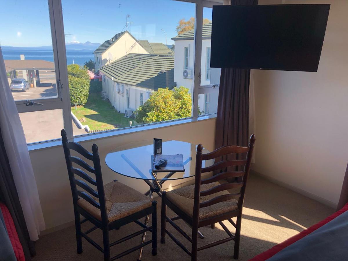 Deluxe Studio with Spa Bath
