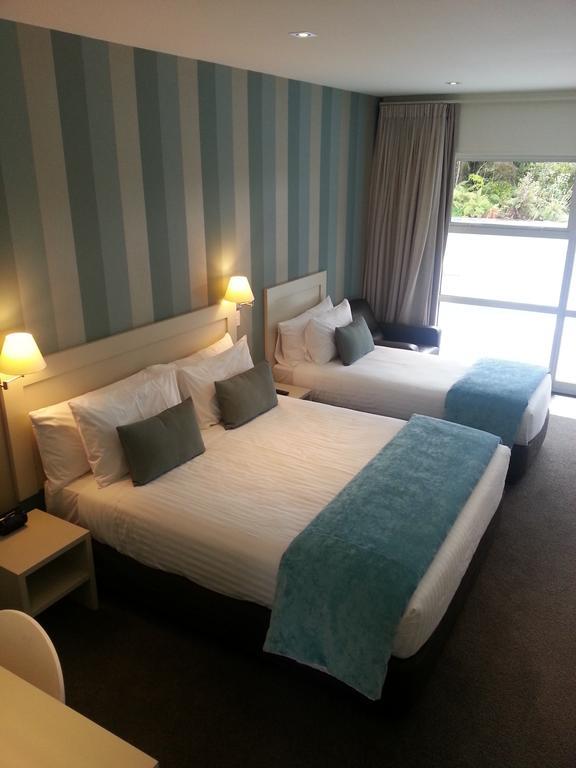 Executive Studio (3 Adults)