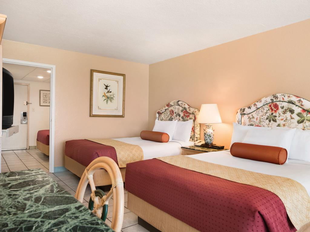 Queen Room with Two Queen Beds and Sofa Bed - Bathtub with Grab Bars - Mobility Accessible - Non-Smoking,130563512:JPEG