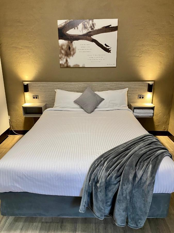 Queen Room - Pet Friendly
