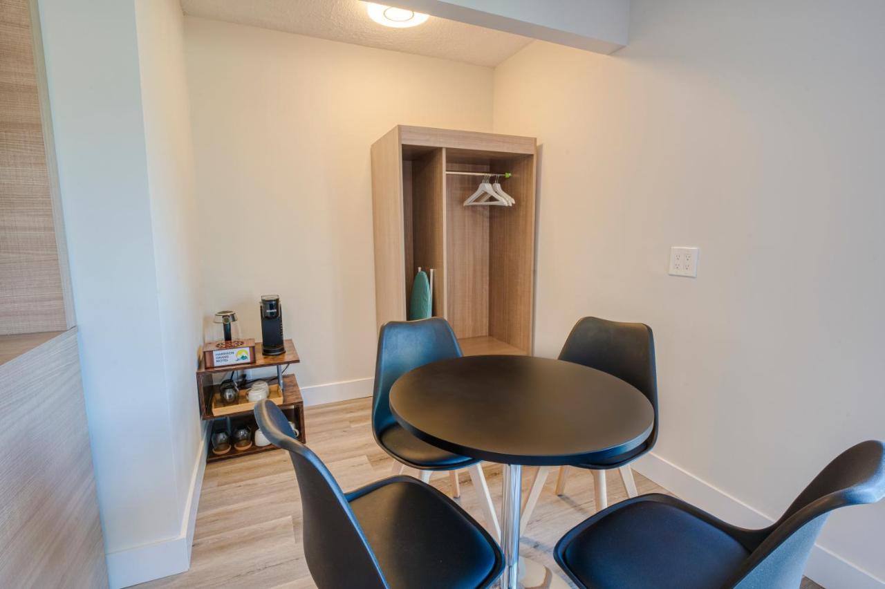 Lakeview Double Queen Studio with Balcony