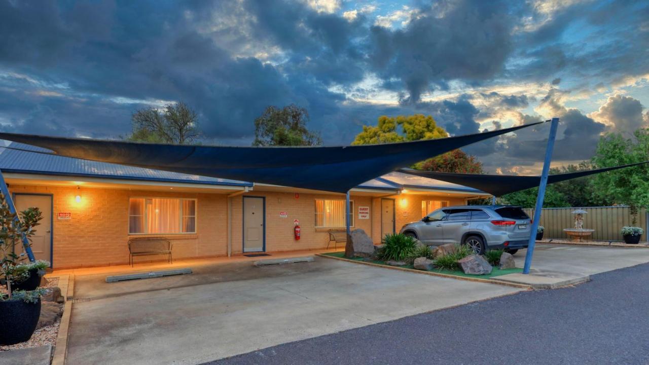 Two-Bedroom Apartment,1312957801:JPEG