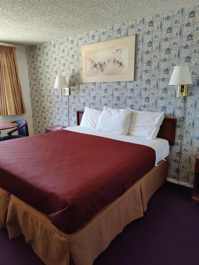 Standard King Room