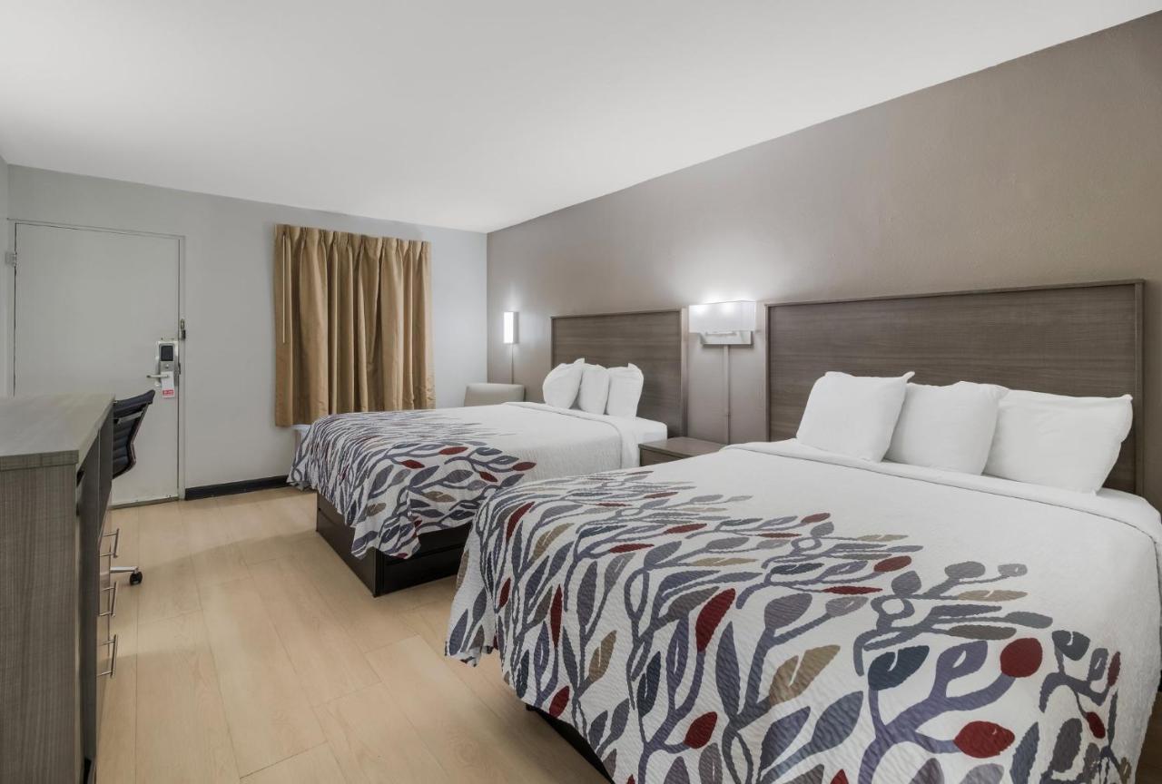 Deluxe Room with Two Queen Beds Non-Smoking