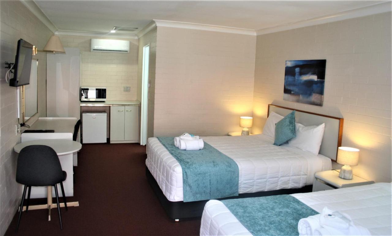 Deluxe Queen Room with Two Queen Beds