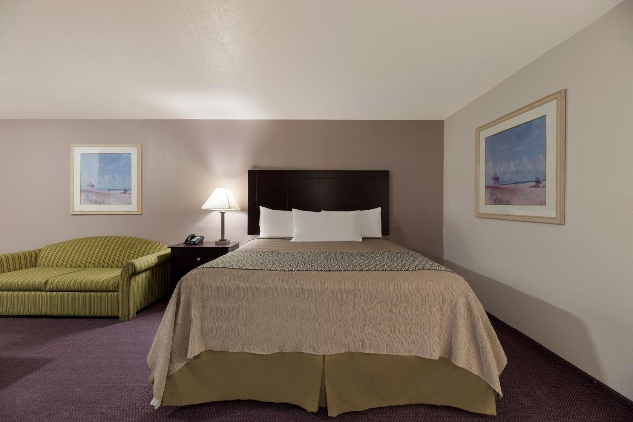 King Room - Non-Smoking