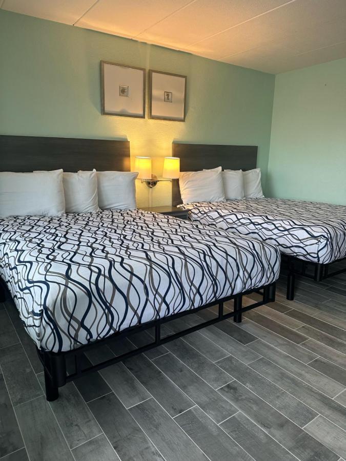 Royal Sundeck King Suite