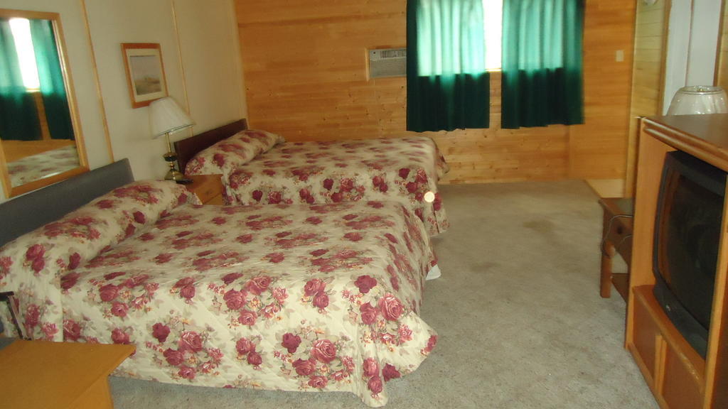 Double Room with Two Double Beds - Non-Smoking,154393552:JPEG