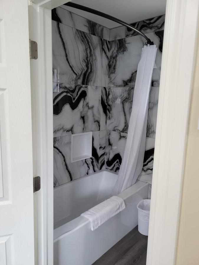Queen Room,1382279396:JPEG