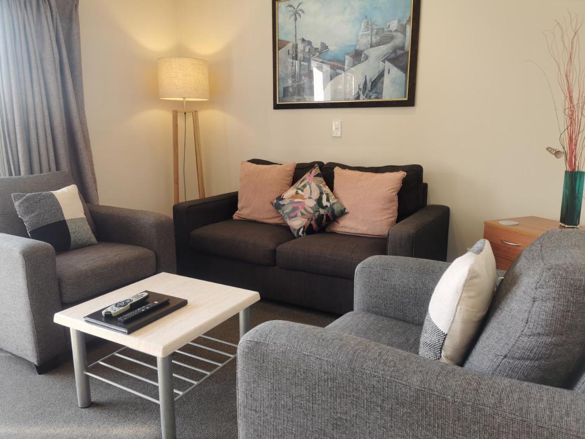 Two-Bedroom Apartment,1161759357:JPEG