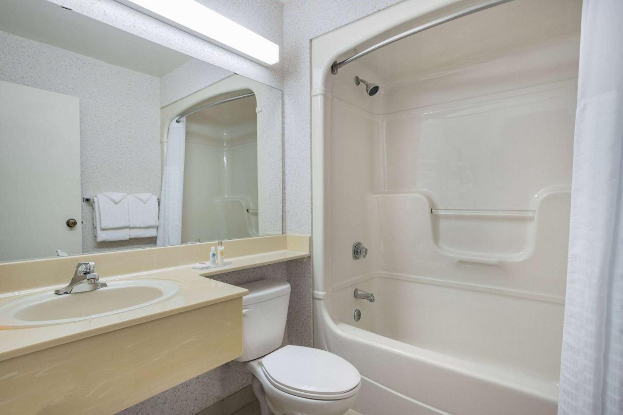 King Room - Non-Smoking,1411451786:JPEG