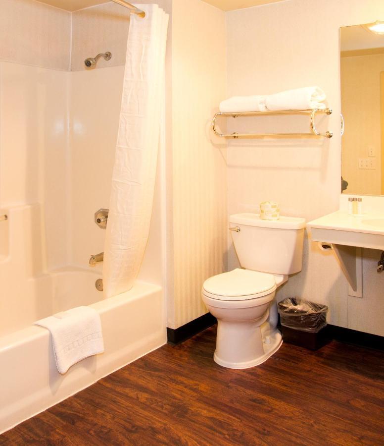Queen Room with Two Queen Beds and Fireplace