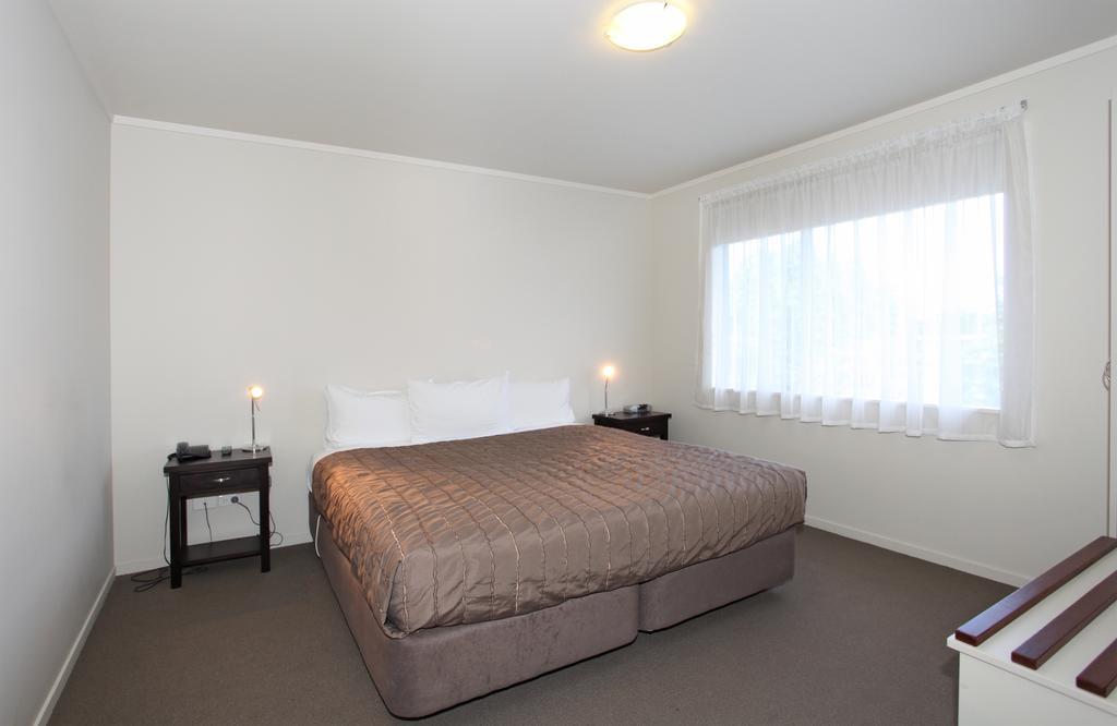 Two-Bedroom Unit,142685553:JPEG